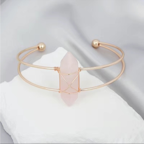 1pc Natural Healing Gemstone Column on Adjustable Gold Colour Bracelet in Box - Picture 6 of 8